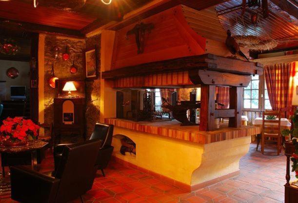 Hotel La Bonne Auberge Saint-Martin-Vesubie Ngoại thất bức ảnh
